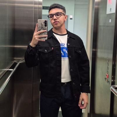 business and international affairs analyst. writer. lover. thinker. music obsessed and much more.