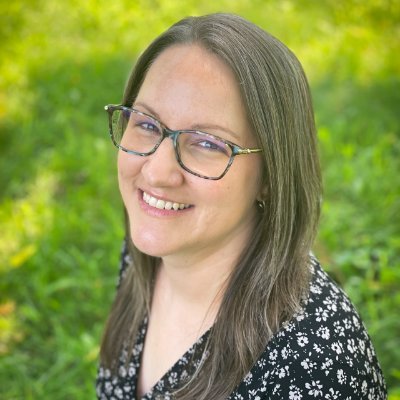 Betsy_writes's profile picture. Learner, teacher, explorer of questions, co-author at the #TWTBlog, and most importantly—member of the Hubb-crew family. Let's TALK! 🗨️💭🗨️💭