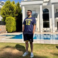 Doğuş (@dogusvrs) 's Twitter Profile