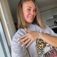 Sarah james (@sarahja917) 's Twitter Profile