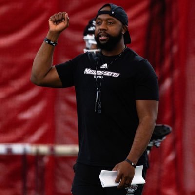 Defensive Backs Coach @Umassfootball Phil: 4-13 🇭🇹 #Faith #Family #Football