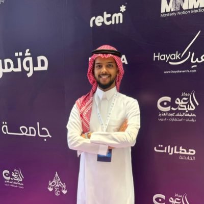 طالب شغوف في كلية @FCM_KAU تخصص الإتصال التسويقي | محب للعمل التطوعي | من المبدع ؟ هو من يجعل من كل رسالة تسويقية تجربة لا تُنسى.