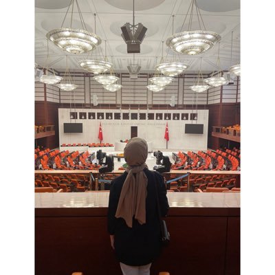 marziyye_klc's profile picture. inan bana insan elveda diyebiliyor