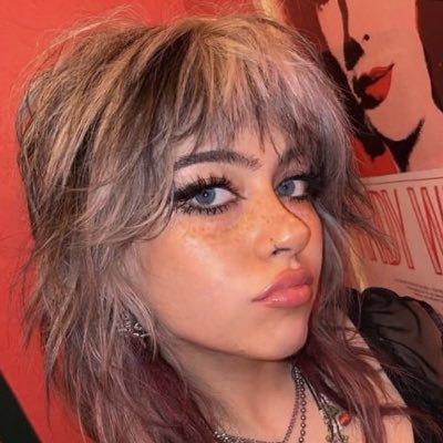 .𝟓𝒻𝓉 𝒦𝓋𝓃𝓉𖤐ℬ𝒾𝓉𝒸𝒽 Profile