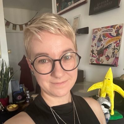 madi✨ they/them ✨ 30 ✨ regular human bartender 🧡@ambgatsby💙