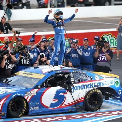 rasca95802's profile picture. Mother Of Professional Stock Car Racer & NASCAR Cup Series Champion.KYLE LARSON 🏁🚘⛽️🏆🎖