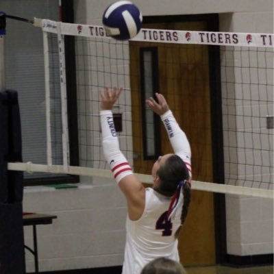 vickygassvball's profile picture. fchs vball #4  (setter and ds)