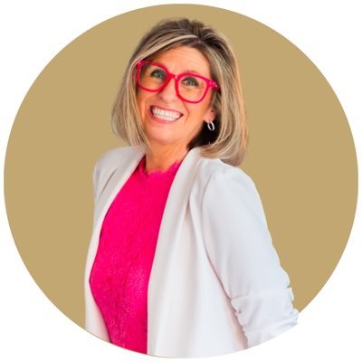Sales-first strategist | Fractional CMO for brands who hate fluff & love results | Founder, Traci Reuter & Co. | Marketing leadership with a sales-driven edge™.
