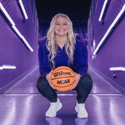 Assistant Women’s Basketball Coach for @ACUWBB 🏀 #BelikeBill #C432 Philippians 4:13 - I can do all things ✝️ Texas Tech WBB Alum / Oklahoma WBB Alum