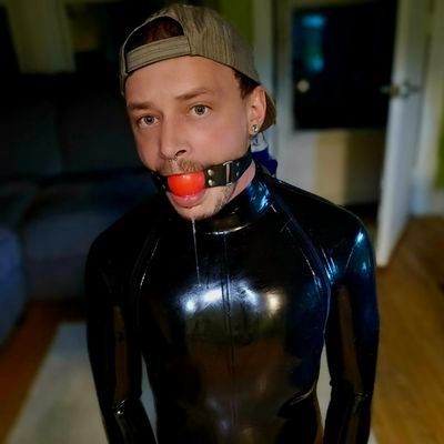 bdsmboygee's profile picture. 🇨🇦 Kinky Sub Bottom in Southern Ontario          
#bdsm #chastity