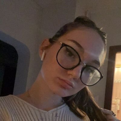 Hi all! I just wanted to introduce myself and share a photo I took and also make some new friends here thanks 🥀🥰