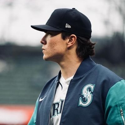 elballst's profile picture. 