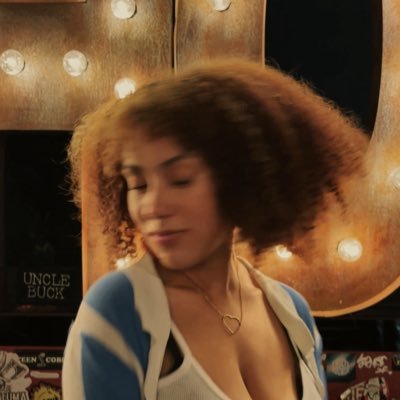 Alt R&B/Rap Artist 🎤 || Artiste 👩🎨|| Your favorite creative 💘 || She/her || 🦅🦅🦅🦅 GO BIRDS