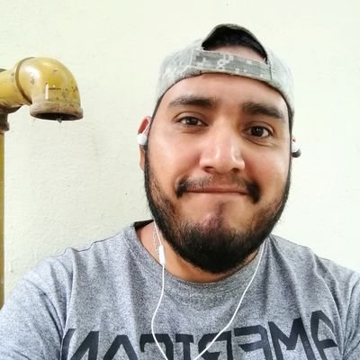 Solo soy uno más del monton amo la música y el anime