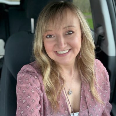 Jen MacQuarrie Profile