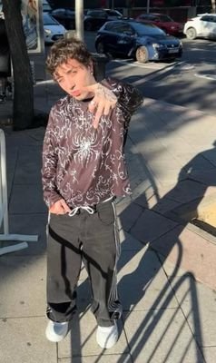 sait10028's profile picture. Ola