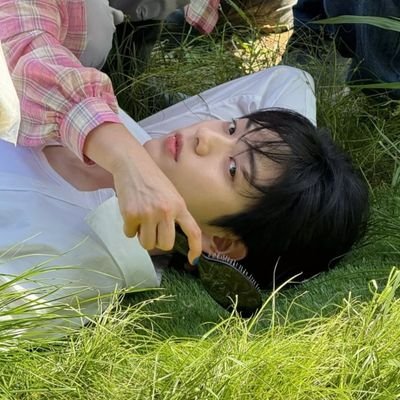 iluvitcamilla's profile picture. txt on repeat, bruno mars na playlist e caos na tml  🧃🎀🐍🌸🪴🌷🍏
 𝓉𝑒𝓂𝓅𝓉𝒶𝓉𝒾𝑜𝓃  𝑔𝒾𝓇𝓁  ❁