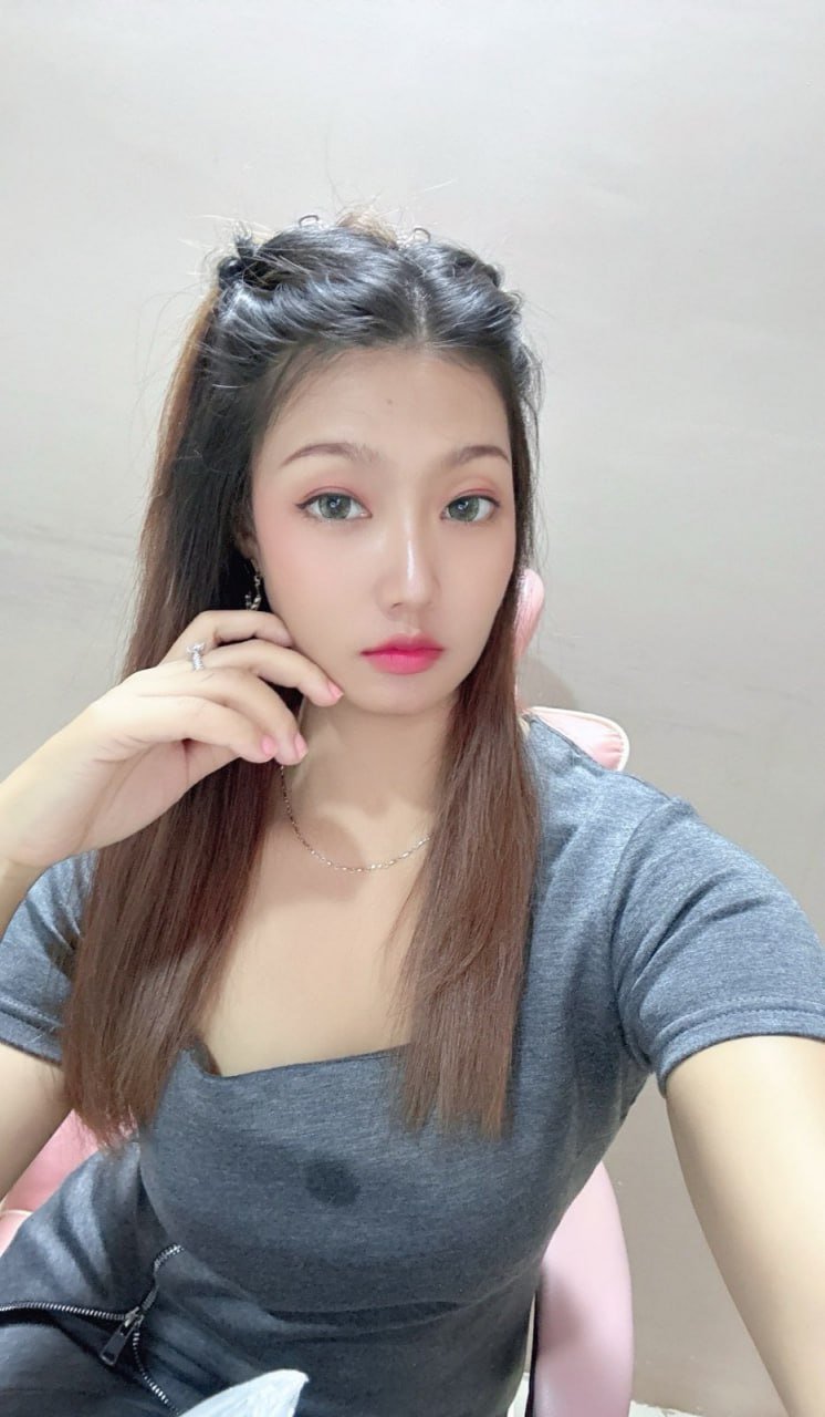 TethuBcM1Ysx's profile picture. Girls who love to laugh will never have bad luck. I also hope to meet my prince charming.