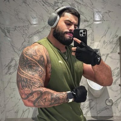 JWeaver89161's profile picture. just here for friendship that all