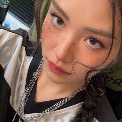 zenn 📌 emibonnie au Profile