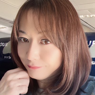 ジェンダーレスな熟女装 心愛なるに(ここのあなるに)と申します。只今、全国を遠征しながら食欲と性欲を満たす旅をして沢山の女装さん、NHさん、純男さんと仲良くなりたいと思っています!見かけたら気軽にお声がけ下さいね♪女ホル歴1年11ヶ月Cカップ 地毛