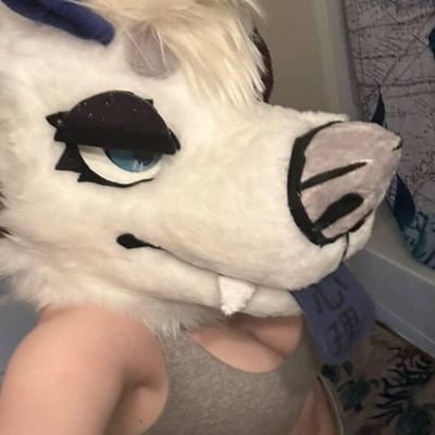 20years old(shygirl)
love to do drawing
my first love is furry :3
not gonna tell you about the second love(unless we are friend :D