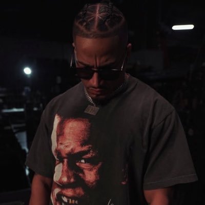 UVNARZ's profile picture. i am indeed a wwe enthusiast. most of the stuff I say is satire. #yeet