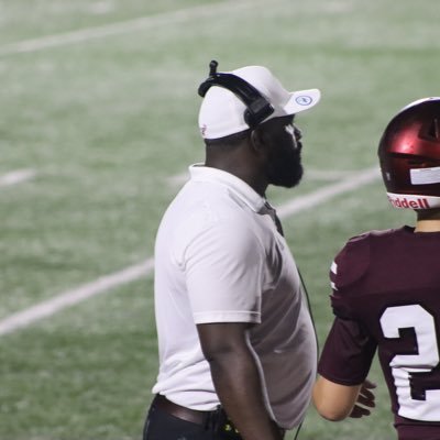 Father (@ jermal_callio) , Husband, & Friend.....DB Coach @Chalmette High School