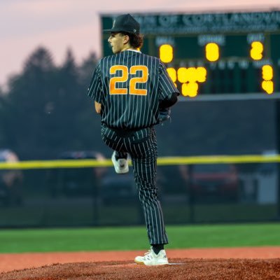 Ty Ervin | 2027 | RHP, MIF, OF | 5โ10 | 150lbs | East Syracuse, NY | 3.7 GPA | tymichaelervin@gmail.com | 315-400-9199๐