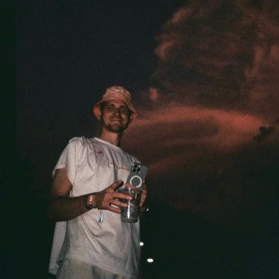 brandonj_02's profile picture. 🎧🍎