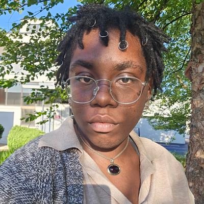 he/they. Speculative fiction writer. +15 necrotic damage. Fiction in @fiyahlitmag @CosmicHorrrorMo @FusionFragment