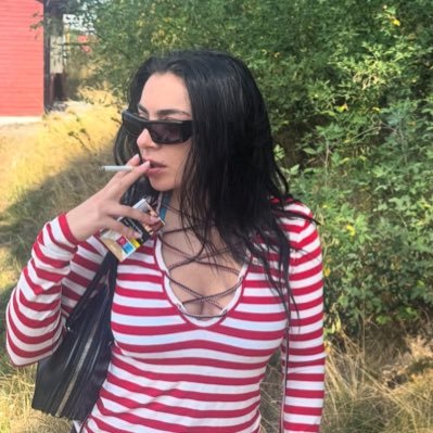 ouecachm's profile picture. make capitalists afraid again 🇵🇸 | ban israel from eurovision