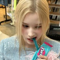 nezu is popping bubblegum 🫧 (@nezumimimimi_) 's Twitter Profile