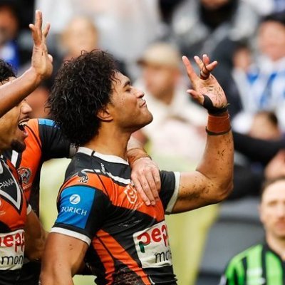 bosco08's profile picture. 💛❤️ Romanista | Wests Tigers
