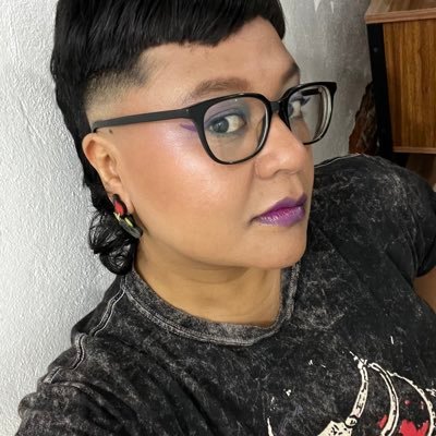 _noyolita's profile picture. Too many guys think I'm a concept, or I complete them, or I'm gonna make them alive. But I'm just a fucked-up girl who's lookin' for my own peace of mind.