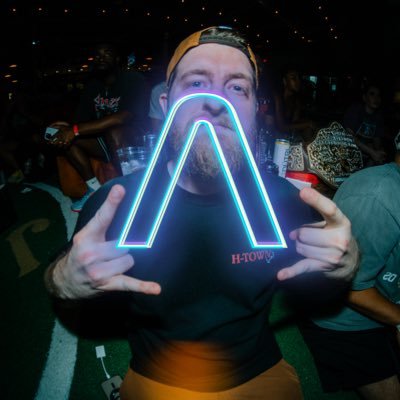 Co-Creator of @apollohou. @Apollobrooklynn is hot