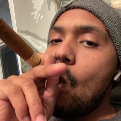 Osmit_'s profile picture. Someone who wants to make games and stream for fun... follow if you want to enjoy with me