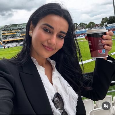 PanoramaSurbhi's profile picture. diehard surbhi jyoti fan
