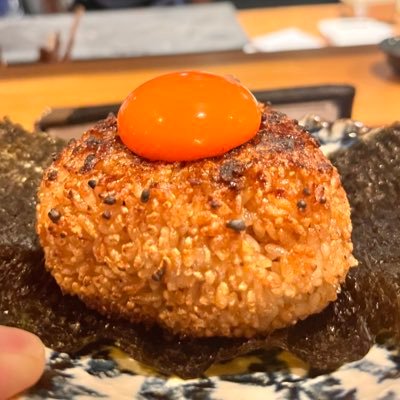 商社で営業職してやす/171cm/2022.4月筋トレ開始 /気ままに食事内容や筋トレ内容記録していきやす/ぼやき等/ほぼグルメ