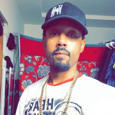 lazy_boy421's profile picture. Just here for fun and giggles