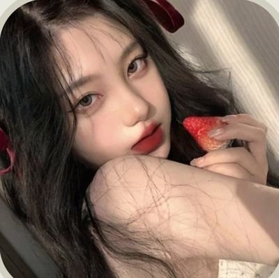 stroberiveyy_'s profile picture. 🍓App Premium ~ Zepeto Needs🍓 ORDER KE WA : https://t.co/NjMW2i6idO ATAU TELE : https://t.co/D0NMuxYsBj~