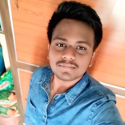 Varunkanni16's profile picture. 