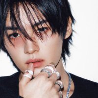Autumn (@linolovespace) 's Twitter Profile