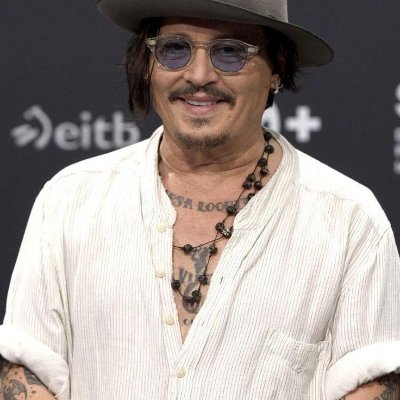 Happiness depends upon ourselves...... HYDE -OfficialComic-ConTrailer(Johnny Depp and Ridley Scott)
SDChttp://youtu.be/ofT-0mHnGLQ?si