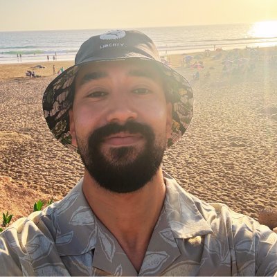 h_sellak's profile picture. CS Researcher → Solopreneur
Building startups in public from Australia & Morocco 🇦🇺🇲🇦
Goal: $1M ARR | Sharing the entire journey