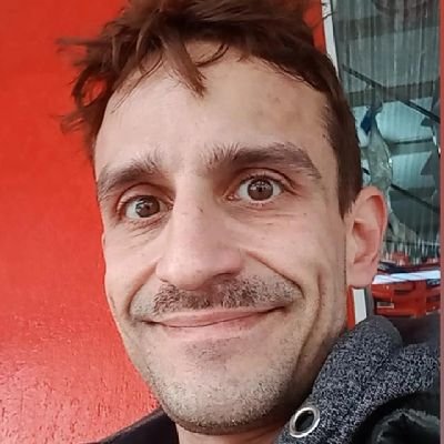 ANDXORO's profile picture. Viajero apasionado, músico y activista argentino. Busco justicia y equidad a través del arte y la política, inspirado en mis experiencias en América Latina.