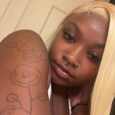 inluvvwmyselff's profile picture. enjoy getting wet with me 🫣💋 located in NYC 📍 (TEXT ME FOR MENU)