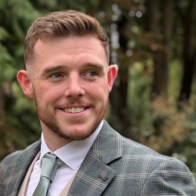 Lead Journalist at https://t.co/hCfFztwkGg ✍️ // Mainly Darts and Snooker 🎯 // Ramble on about Sheffield United sometimes ⚔️ // louis.hobbs@sportsboom.com 📧