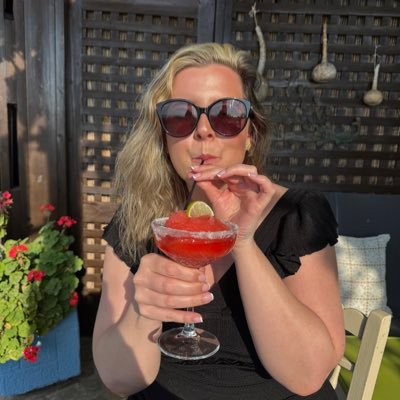 MallabyLauren's profile picture. 