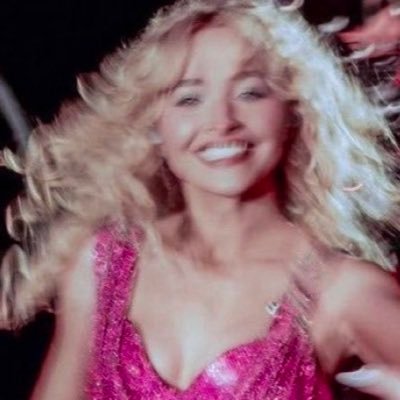 18+ |put a mask back on |ceo of using sabrina carpenter gifs |presave jades debut album that's showbiz baby! & stream the subway + mans best friend
